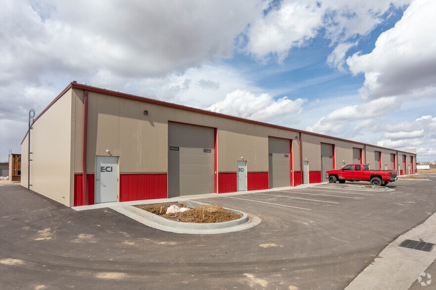 13790 E I-25 Frontage Rd, Longmont, CO for lease - Building Photo - Image 1 of 11