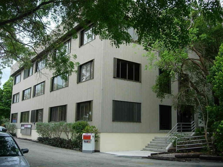 81990 Overseas Hwy, Islamorada, FL à louer - Photo du bâtiment - Image 3 de 3