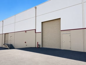 1347 Tradewinds Cir, West Sacramento, CA for lease Building Photo- Image 1 of 3