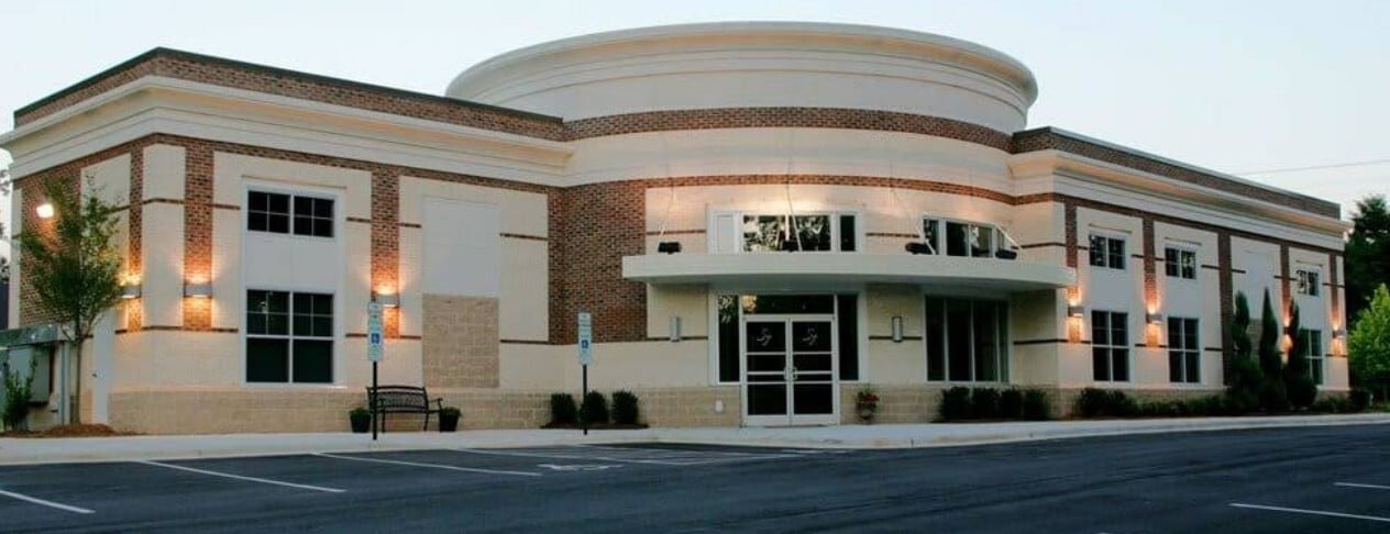 9615 Northcross Center Ct, Huntersville, NC for lease Building Photo- Image 1 of 3