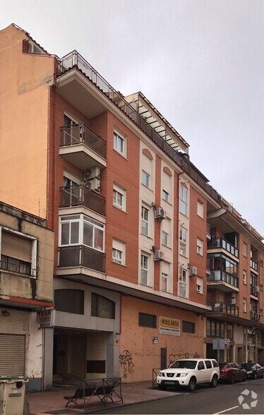 Calle Olivares, 7, Talavera de la Reina, Toledo à vendre - Photo du bâtiment - Image 1 de 2