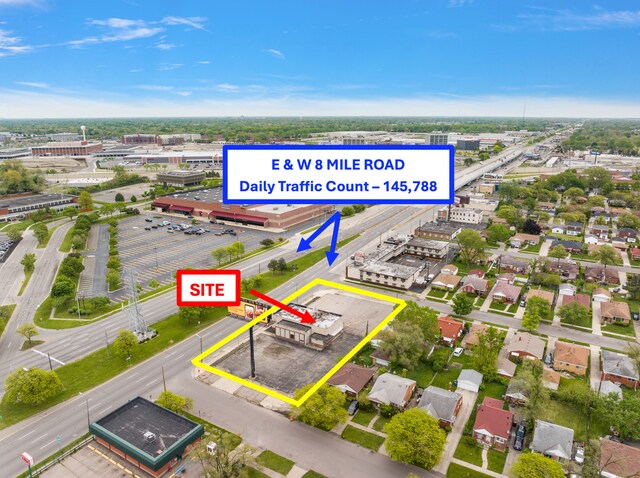 16301 W Eight Mile Rd, Detroit, MI à vendre - Photo du bâtiment - Image 2 de 14