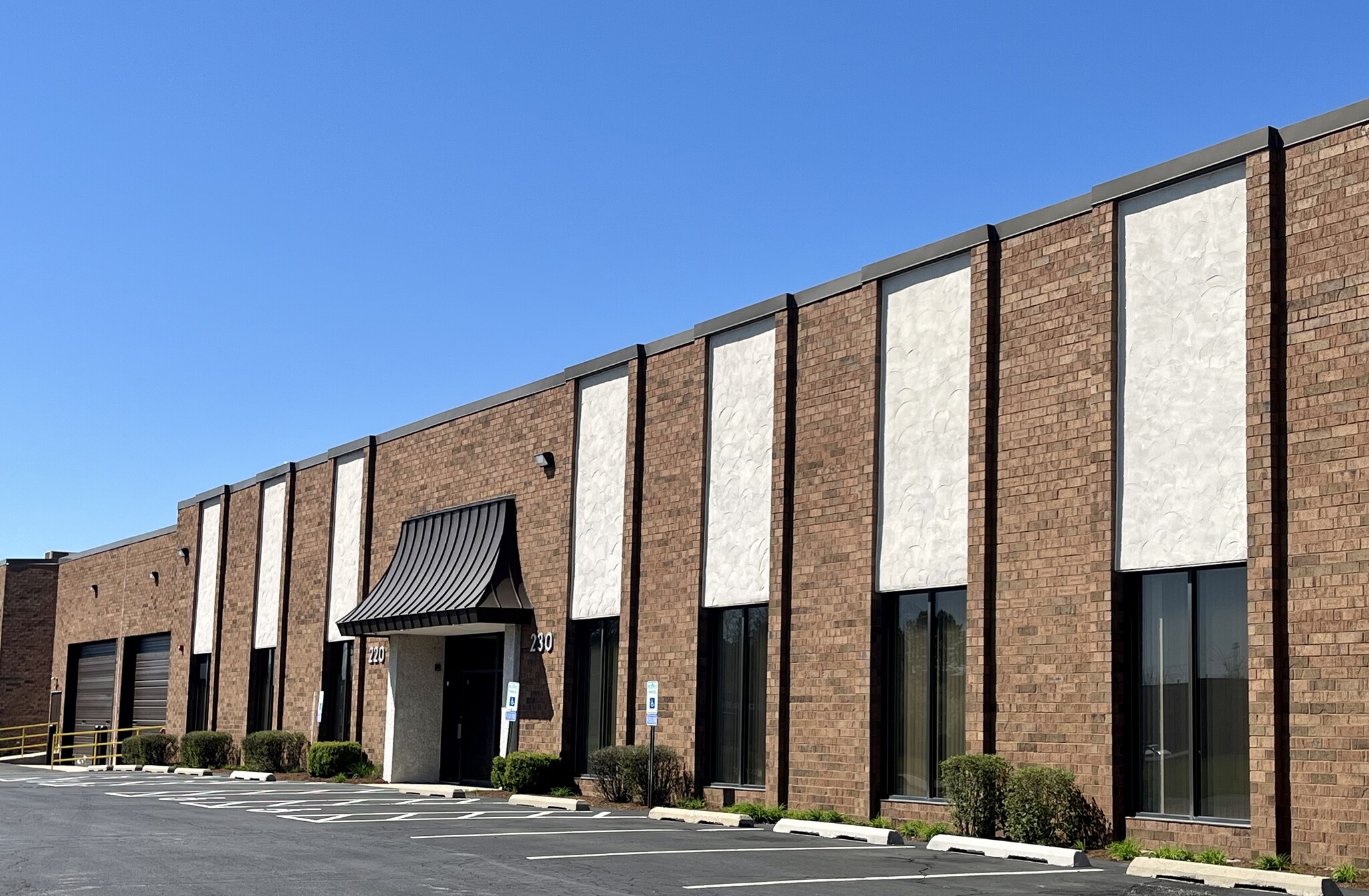 180-230 Messner Dr, Wheeling, IL for lease Building Photo- Image 1 of 8