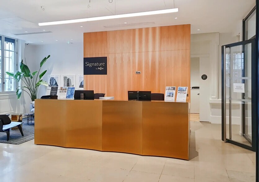 41 Cours De La Liberté, Lyon for lease - Lobby - Image 3 of 19