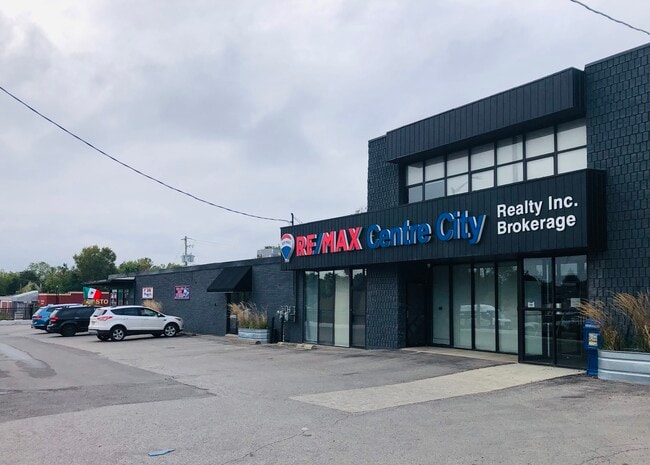 Plus de détails pour 675 Adelaide St N, London, ON - Terrain à vendre