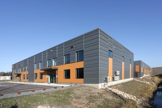 Plus de détails pour 13025 Fenway Blvd N, Hugo, MN - Industriel à vendre