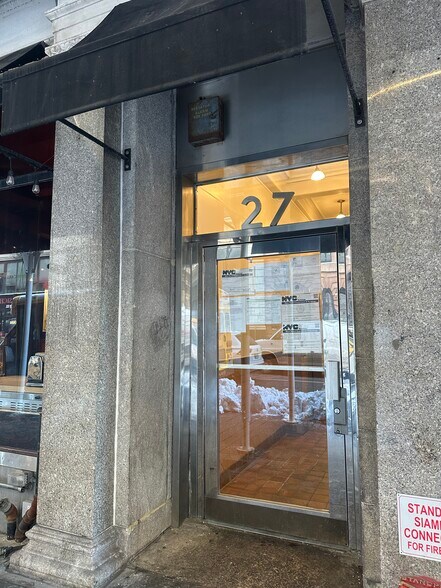 27 E 21st St, New York, NY for lease - Primary Photo - Image 1 of 5