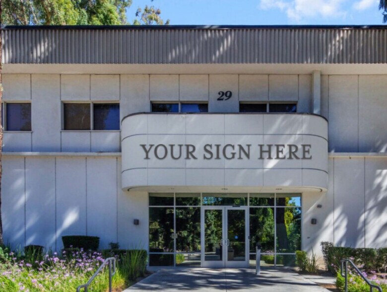 25128-25129 Rye Canyon Loop, Valencia, CA à louer - Photo du bâtiment - Image 1 de 8