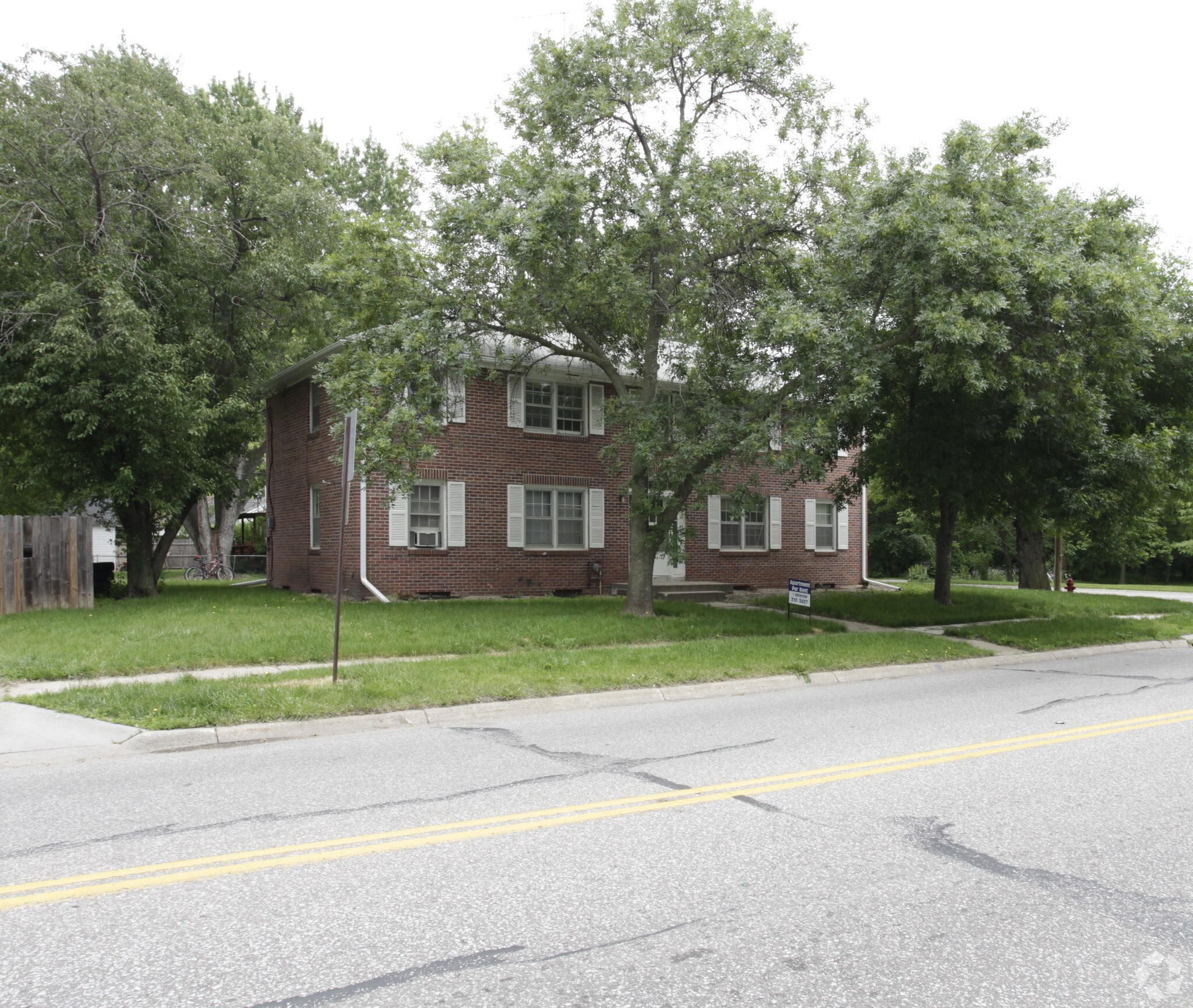 1940 S Cotner Blvd, Lincoln, NE for sale Primary Photo- Image 1 of 11
