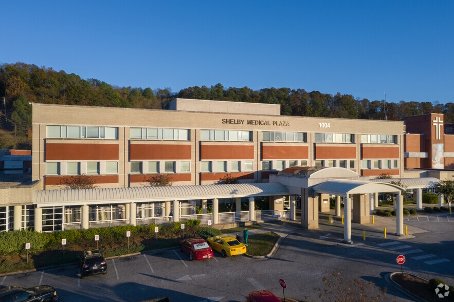 1004 1st St N, Alabaster, AL à louer - Photo du bâtiment - Image 3 de 11