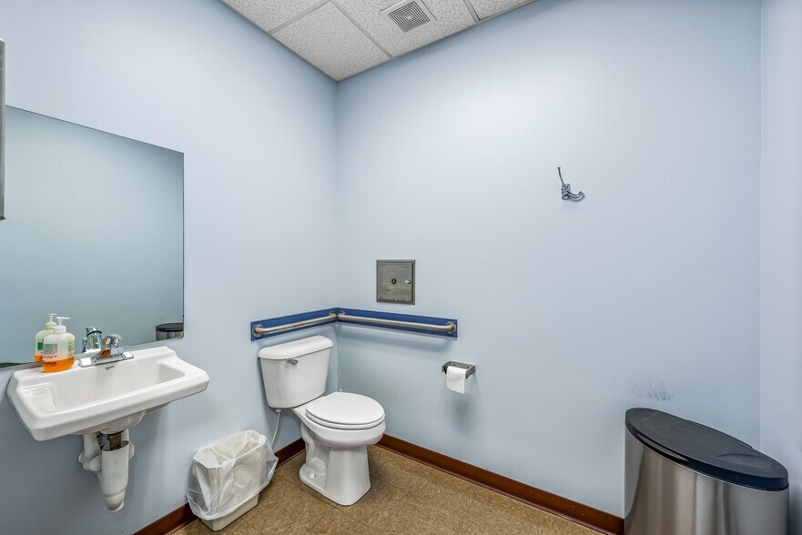 2202 Jordan Rd SW, Fort Payne, AL à vendre - Photo intérieure - Image 3 de 118