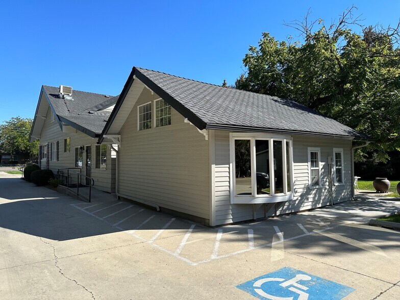1115 N Cole Rd, Boise, ID à vendre - Photo du bâtiment - Image 2 de 3