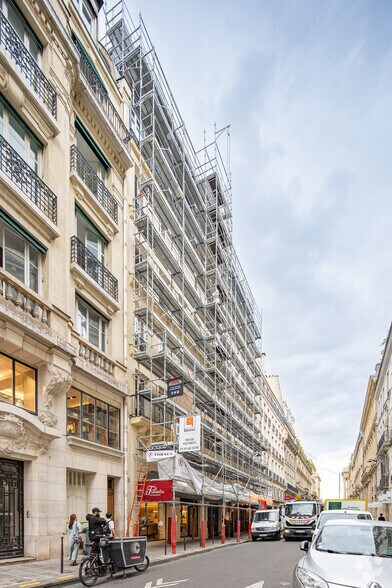 10 Rue Saint-Florentin, Paris à louer - Photo du bâtiment - Image 3 de 3
