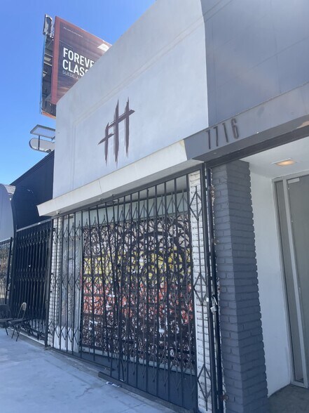 7714-7716 Melrose Ave, Los Angeles, CA for lease - Building Photo - Image 2 of 5