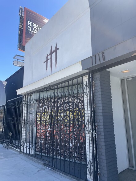 7714 Melrose Ave, Los Angeles, CA à vendre - Photo du bâtiment - Image 2 de 5