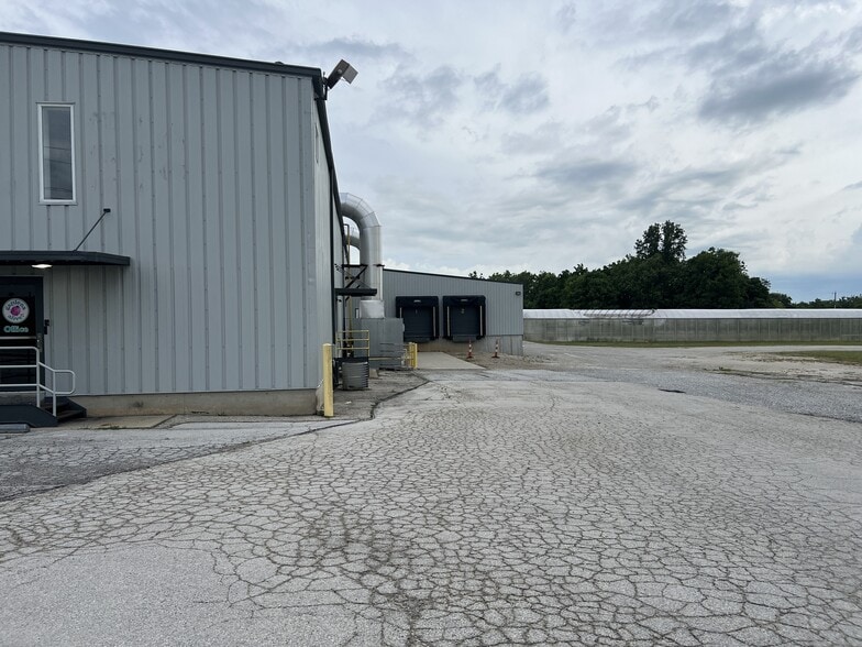 4307 US Route 40 E, Lewisburg, OH à louer - Photo du bâtiment - Image 2 de 29