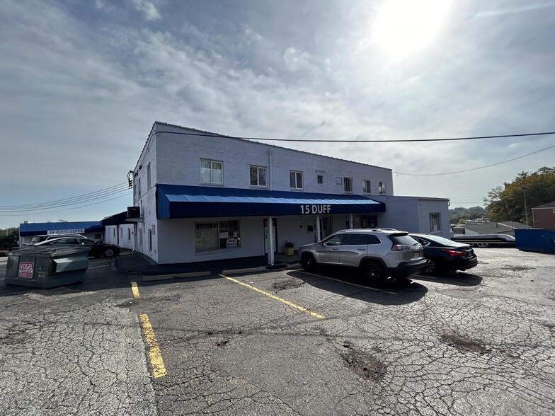 Penn Hills Shopping Center portfolio of 2 properties for sale on LoopNet.ca - Building Photo - Image 3 of 4