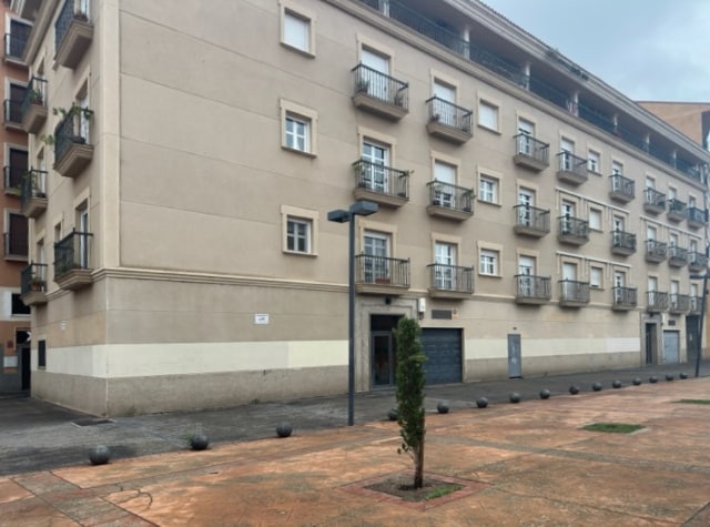 Calle Torre Lucía, 1, Plasencia, Cáceres à vendre - Photo du bâtiment - Image 2 de 2