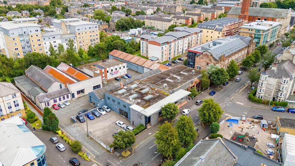 107C Mcdonald Rd, Edinburgh à vendre - Photo du bâtiment - Image 2 de 2