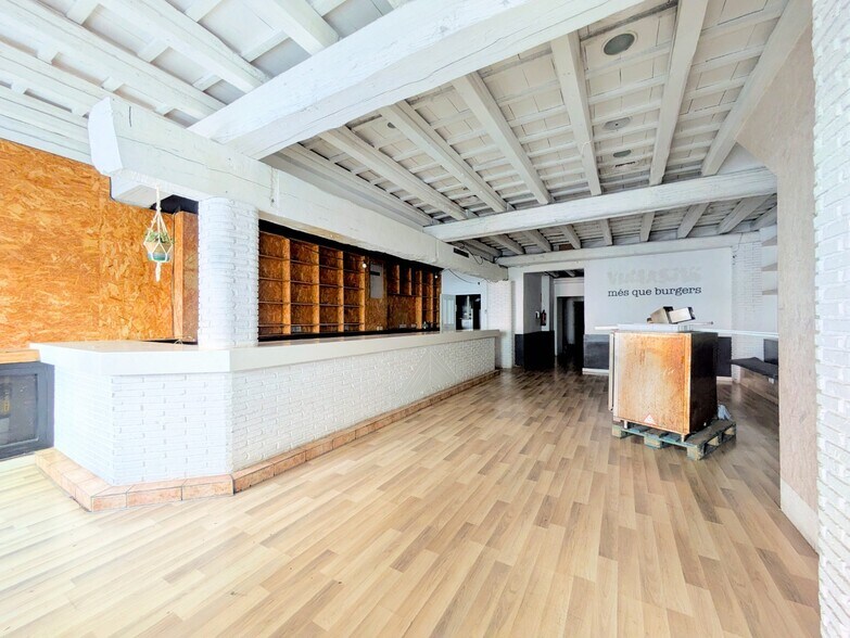 Commerce de détail dans Amposta, Tarragona à vendre - Photo du bâtiment - Image 3 de 36
