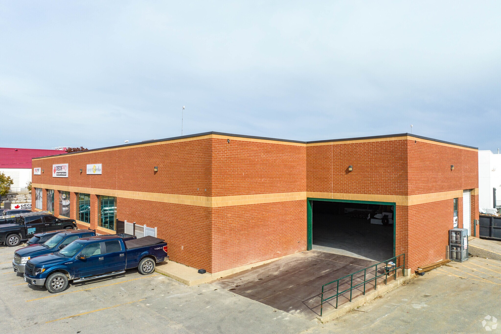 11 Grand Marshall Dr, Toronto, ON for sale Primary Photo- Image 1 of 1