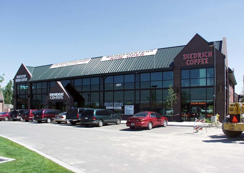 20971 E Smoky Hill Rd, Aurora, CO à louer - Photo du bâtiment - Image 2 de 6