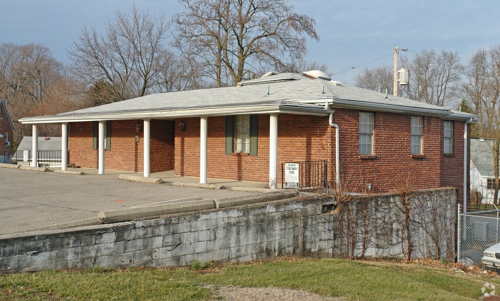 5470 N Main St N, Dayton, OH à vendre - Photo du bâtiment - Image 2 de 2