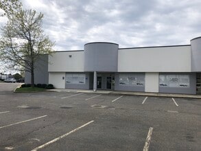 90 Colin Dr, Holbrook, NY for lease Interior Photo- Image 1 of 5