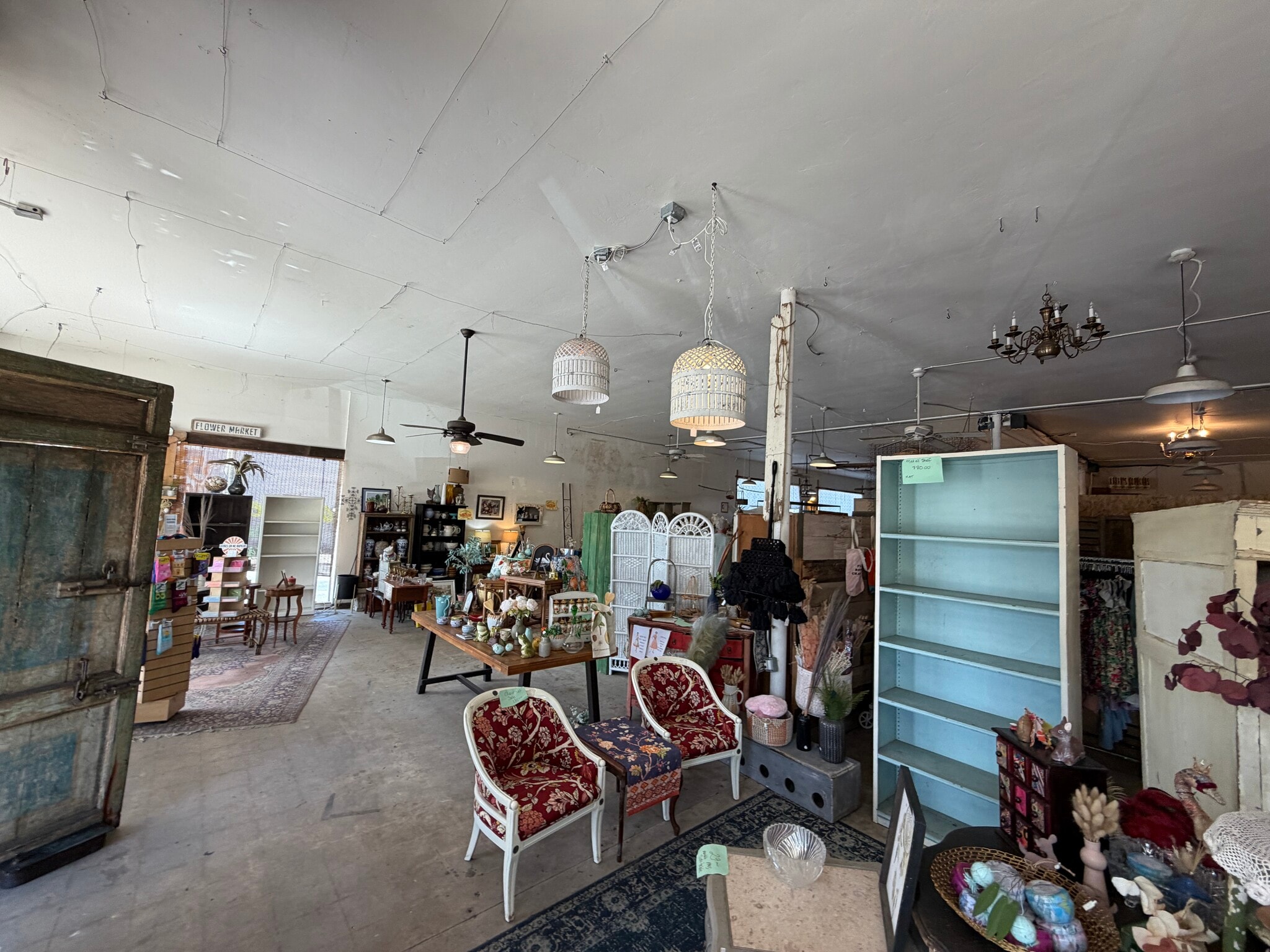 404 E Grand Ave, Escondido, CA à louer Photo intérieure- Image 1 de 14