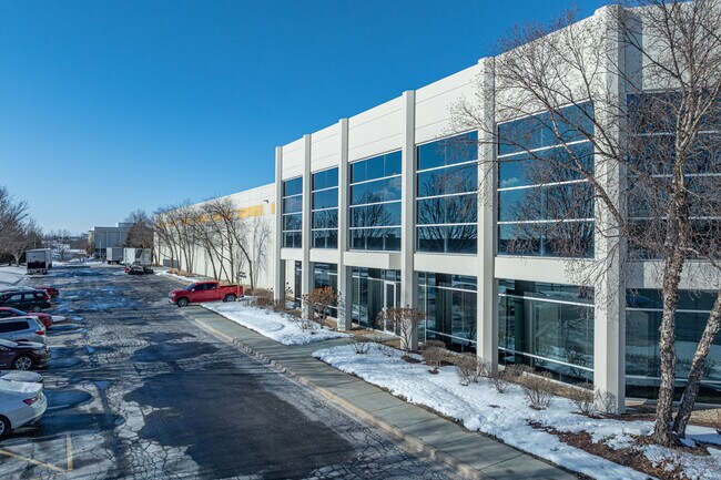 Plus de détails pour 4001 Olympic Blvd, Joliet, IL - Industriel à louer