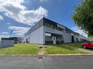 Plus de détails pour 16-34 Rue Du Buisson Aux Fraises, Massy - Bureau, Commerce de détail à louer