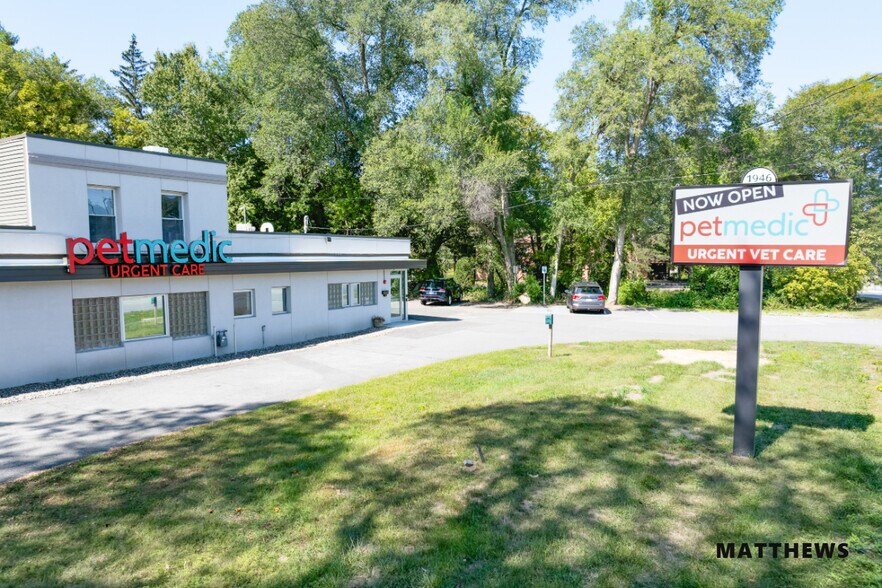 1946 Central Ave, Albany, NY for sale - Building Photo - Image 2 of 3