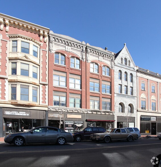 174-196 Grand St, Waterbury, CT à louer - Photo du bâtiment - Image 3 de 5