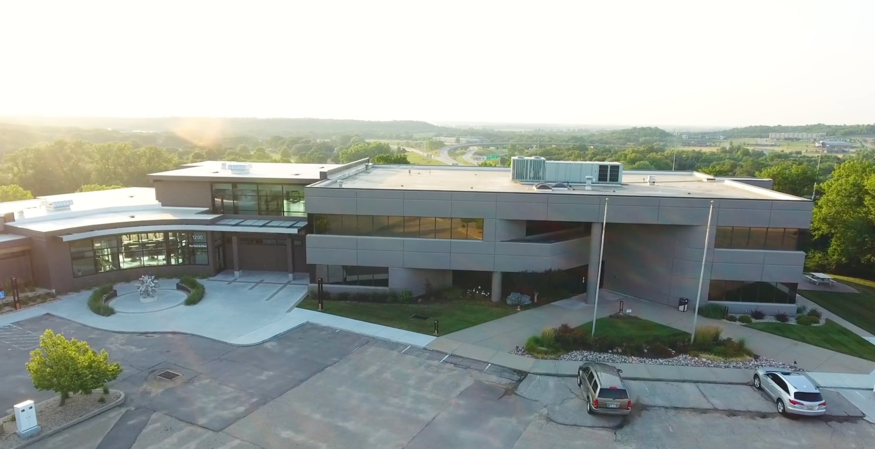 1200 SW Executive Dr, Topeka, KS for lease Primary Photo- Image 1 of 13