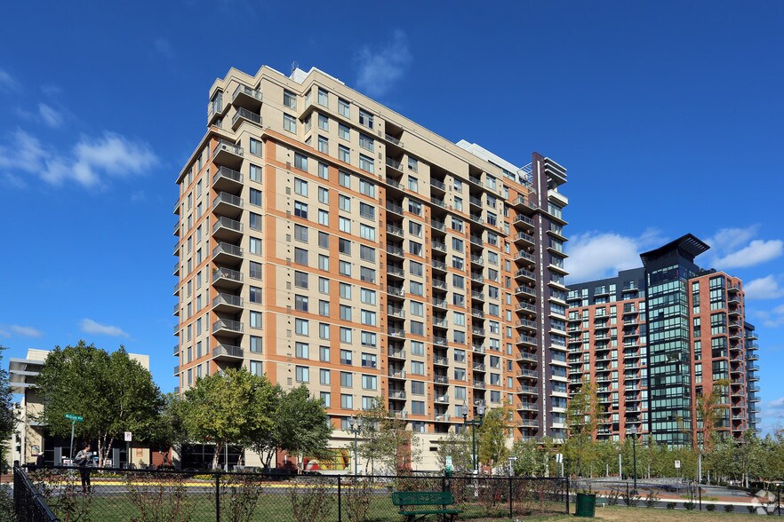5411 McGrath Blvd, North Bethesda, MD à louer - Photo principale - Image 1 de 87