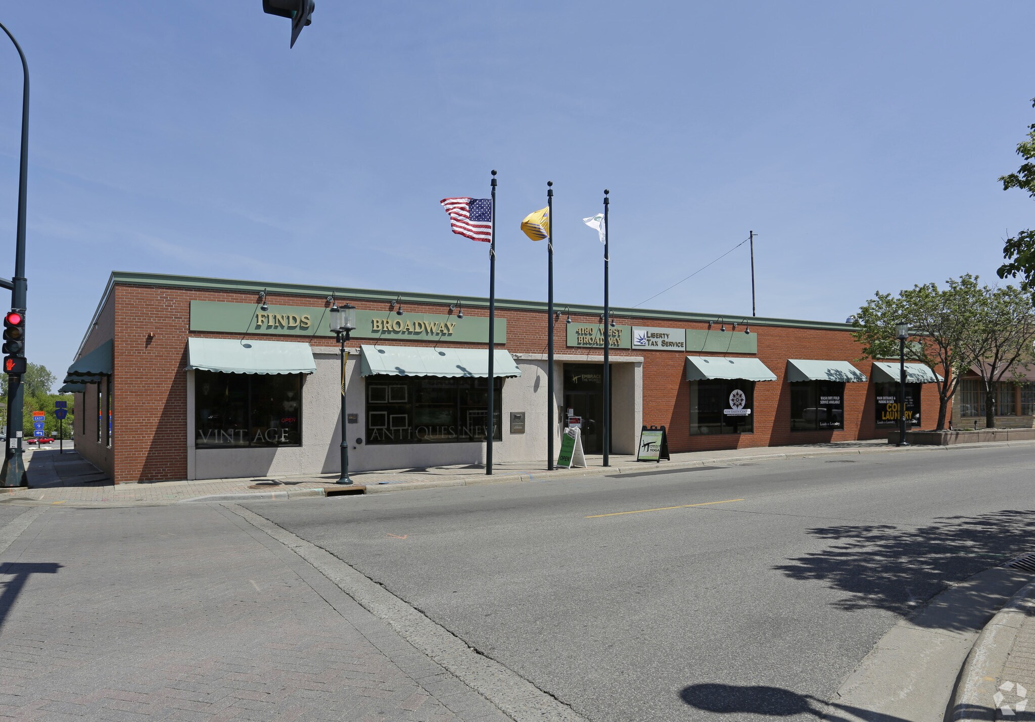 4180 W Broadway Ave, Robbinsdale, MN for lease Primary Photo- Image 1 of 8