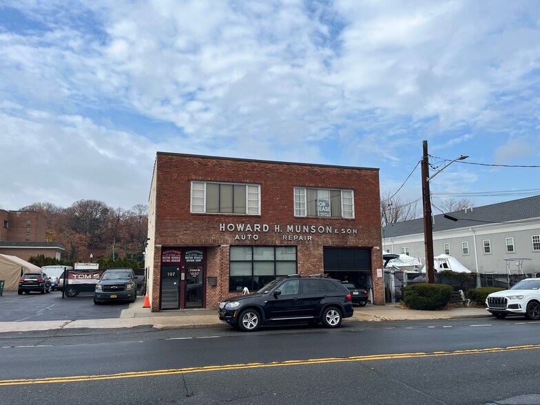 197 New York Ave, Huntington, NY à louer - Photo du bâtiment - Image 1 de 8