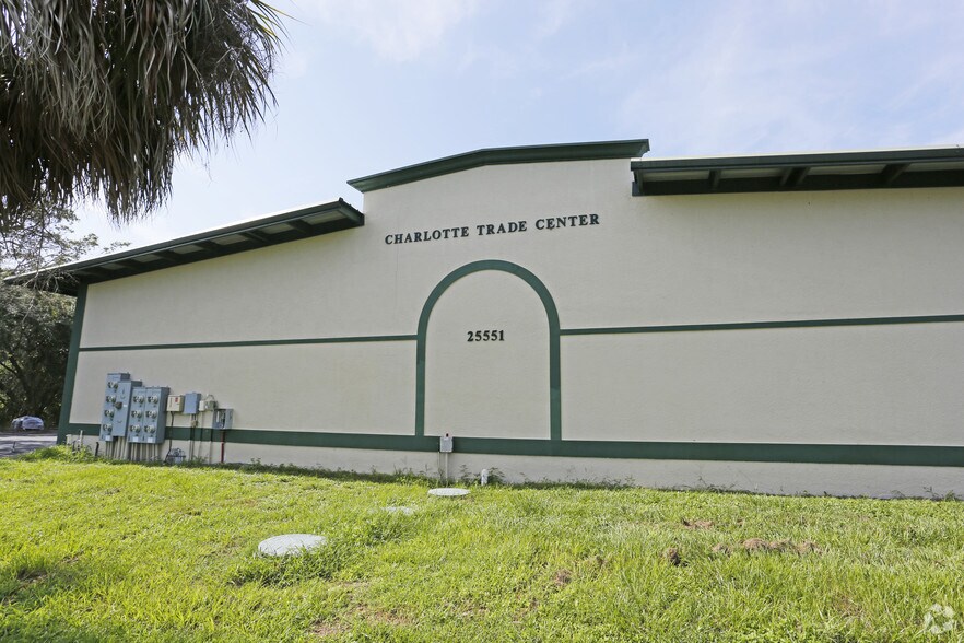 25551 Technology Blvd, Punta Gorda, FL à louer - Photo du bâtiment - Image 3 de 4