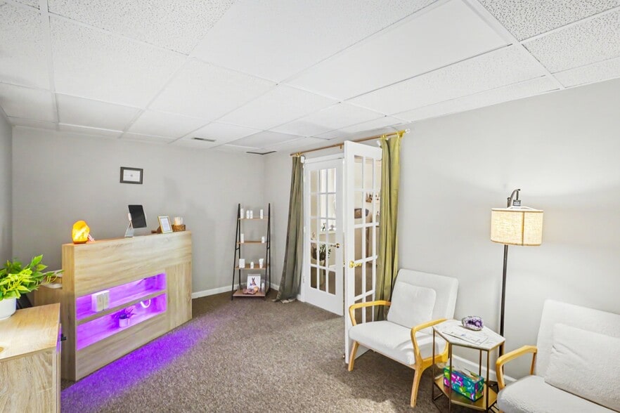 3552-3556 Avon St, Hartland, MI for sale - Building Photo - Image 3 of 27