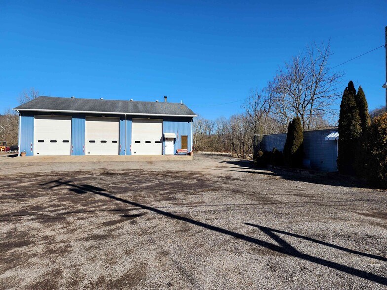2384 W 23rd St, Bellaire, OH à vendre - Photo principale - Image 1 de 17