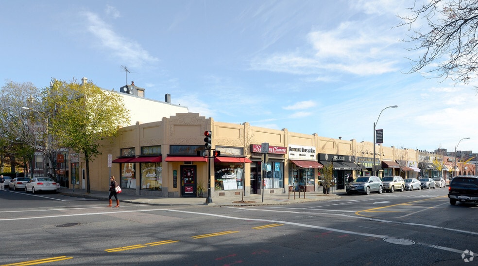 305-313 Harvard St, Brookline, MA for lease - Building Photo - Image 3 of 8