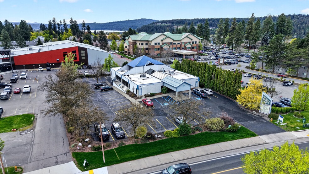 950 W Ironwood Dr, Coeur d'Alene, ID for sale - Building Photo - Image 1 of 23