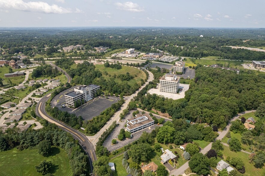 5500 Corporate Dr, Pittsburgh, PA à louer - Photo du bâtiment - Image 3 de 4