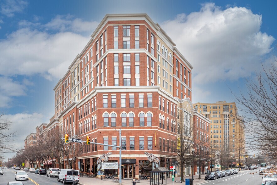 1220 N Fillmore St, Arlington, VA à vendre - Photo du bâtiment - Image 3 de 4