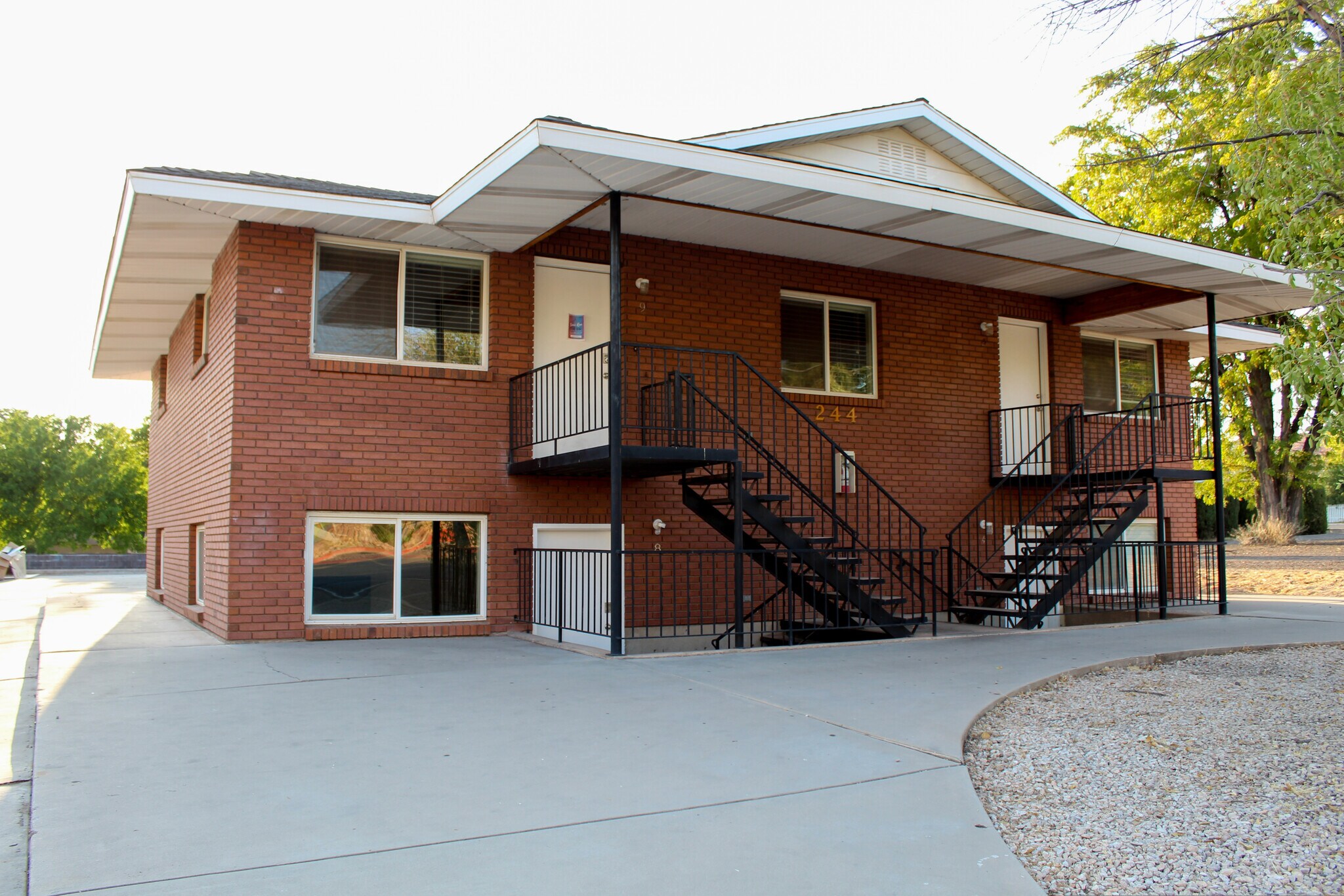 244-250 S 700 E, Saint George, UT à vendre Photo principale- Image 1 de 7