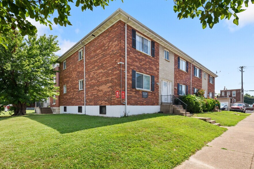 323-327 Mott St, Saint Louis, MO à vendre - Photo du bâtiment - Image 2 de 20