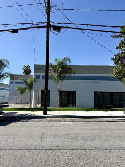 2455 Lewis Ave, Signal Hill, CA for sale - Building Photo - Image 2 of 12