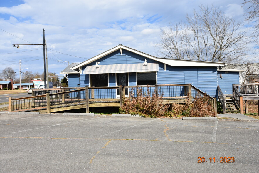 305 N Tennessee Ave, Etowah, TN for sale - Building Photo - Image 1 of 1