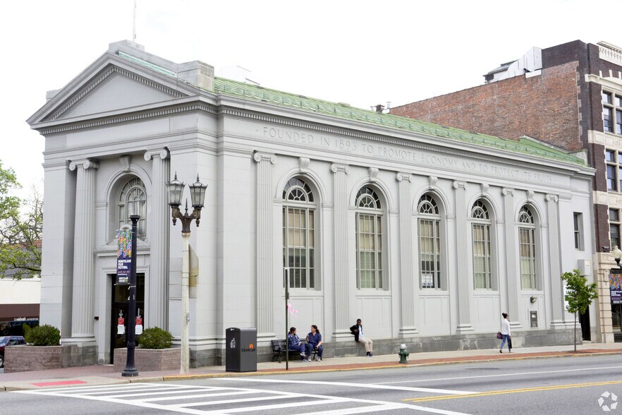 441 Bloomfield Ave, Montclair, NJ à louer - Photo du bâtiment - Image 2 de 3