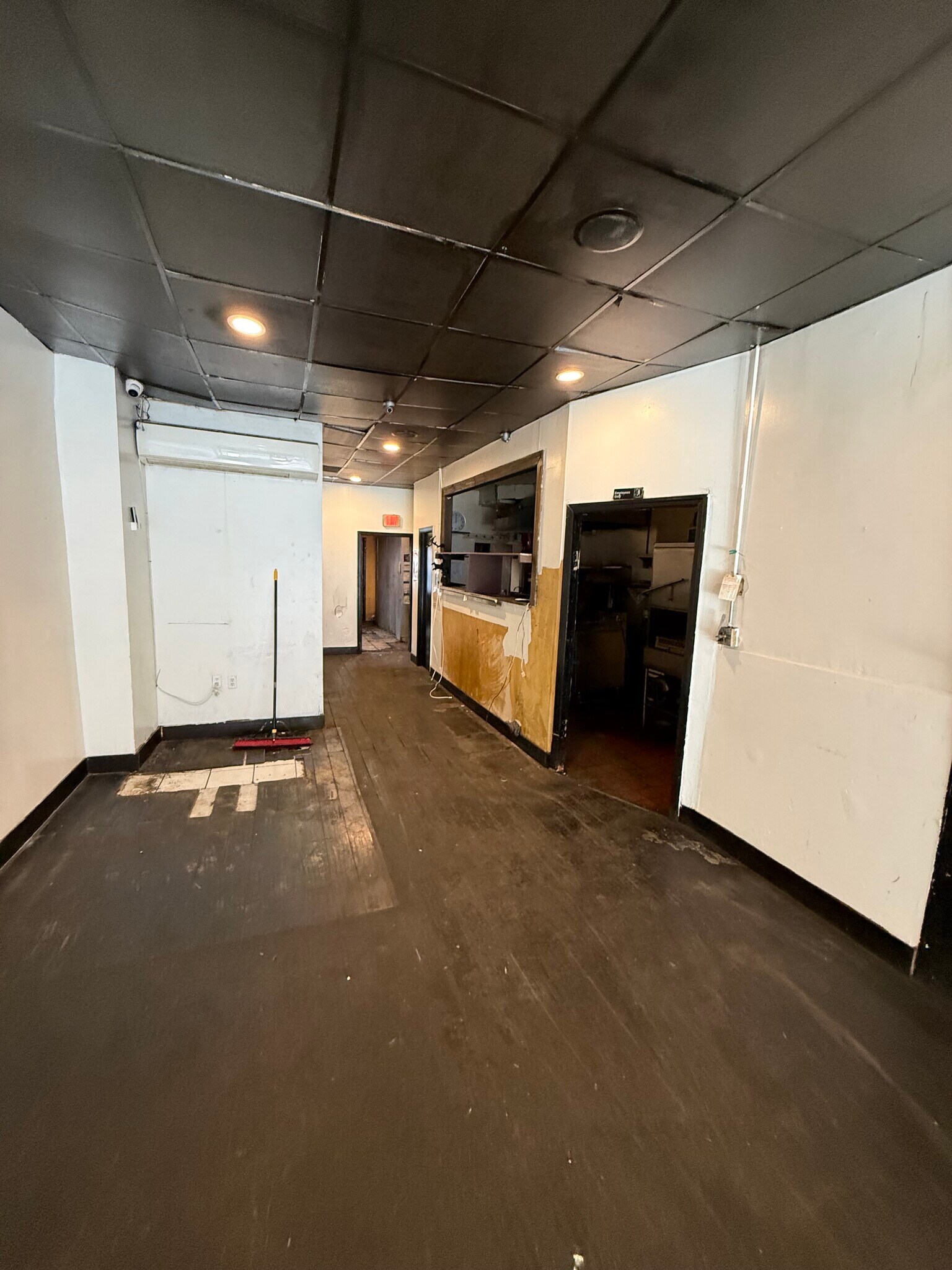 513 Grand St, Brooklyn, NY à louer Photo principale- Image 1 de 5